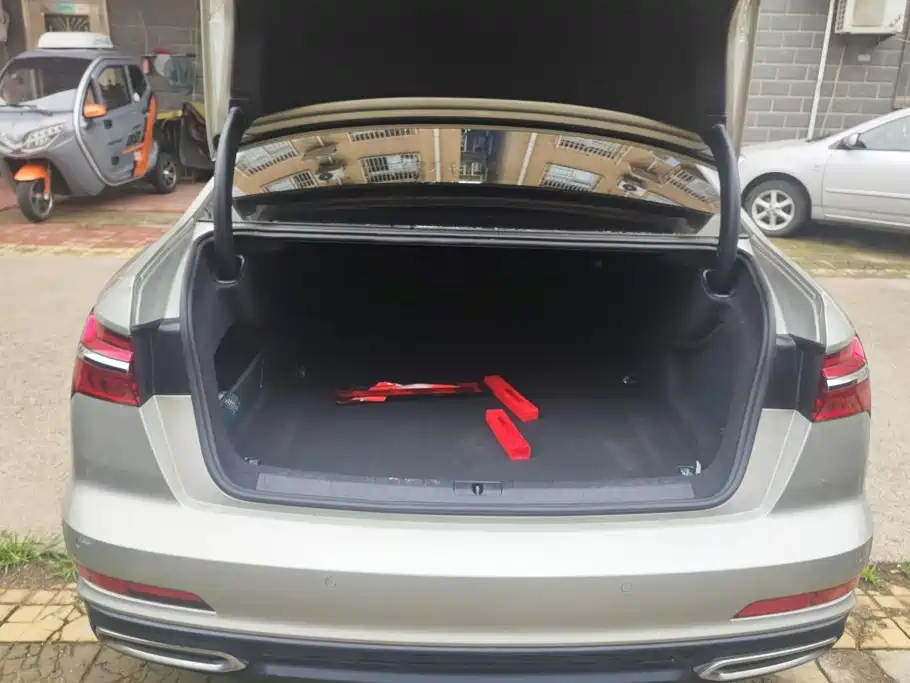 Audi A6L 2020