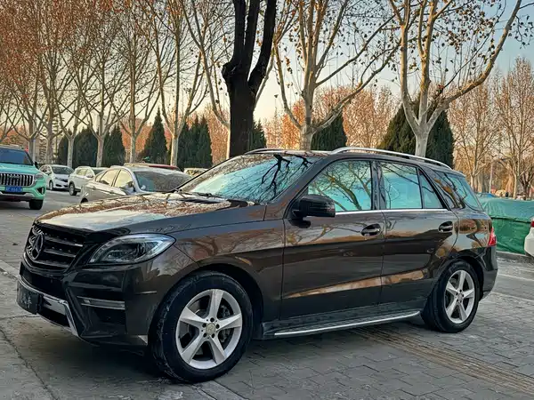 Mercedes-Benz M-Class 2012