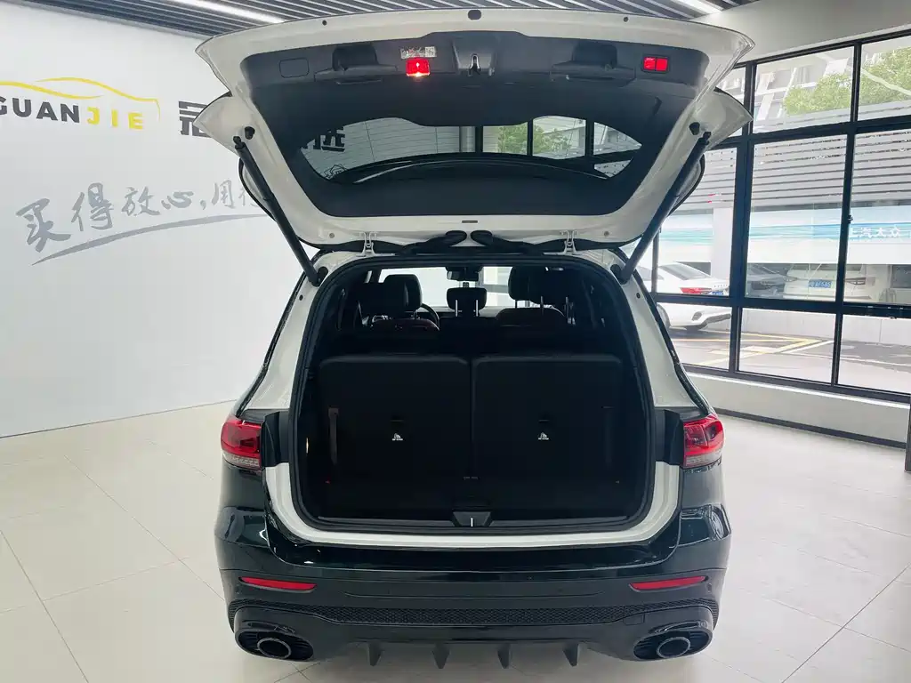 Mercedes-Benz GLB AMG 2023 — фото 17