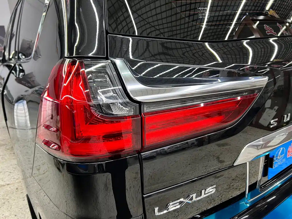Lexus LX 2020 — фото 25