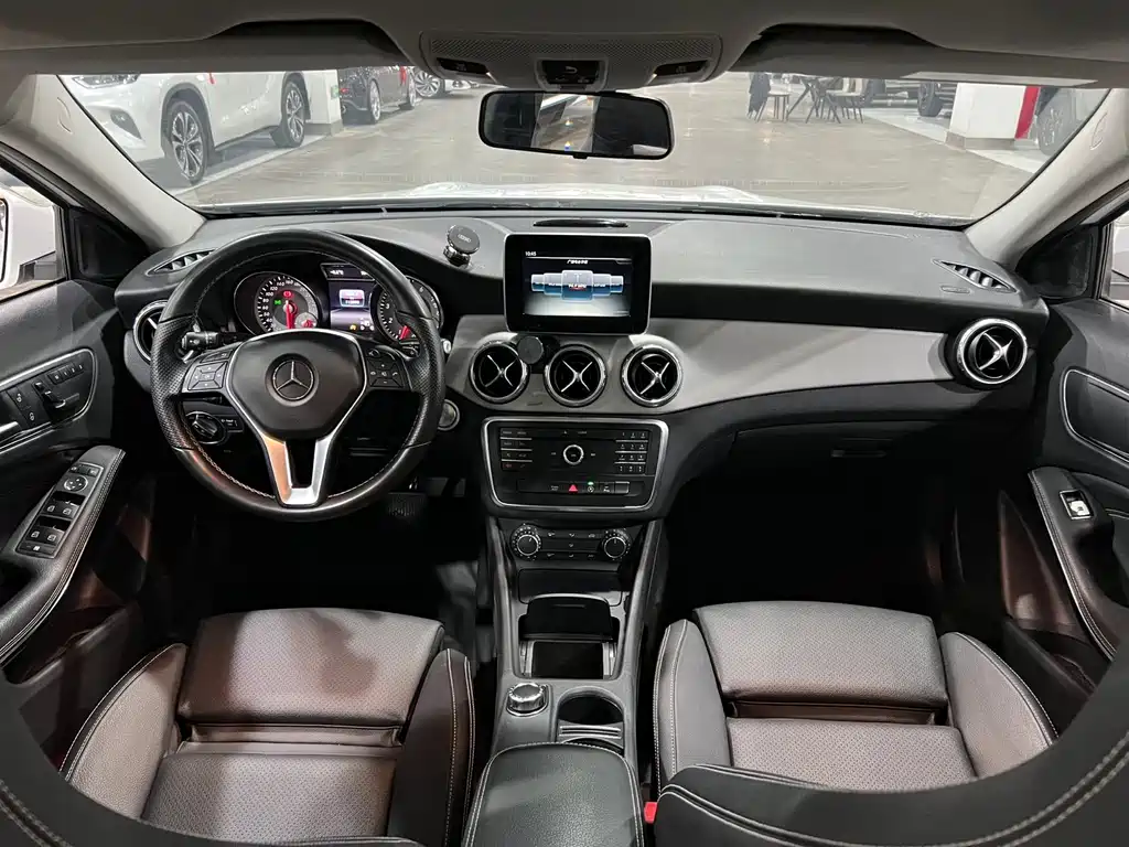 Mercedes-Benz GLA 2016 — фото 8