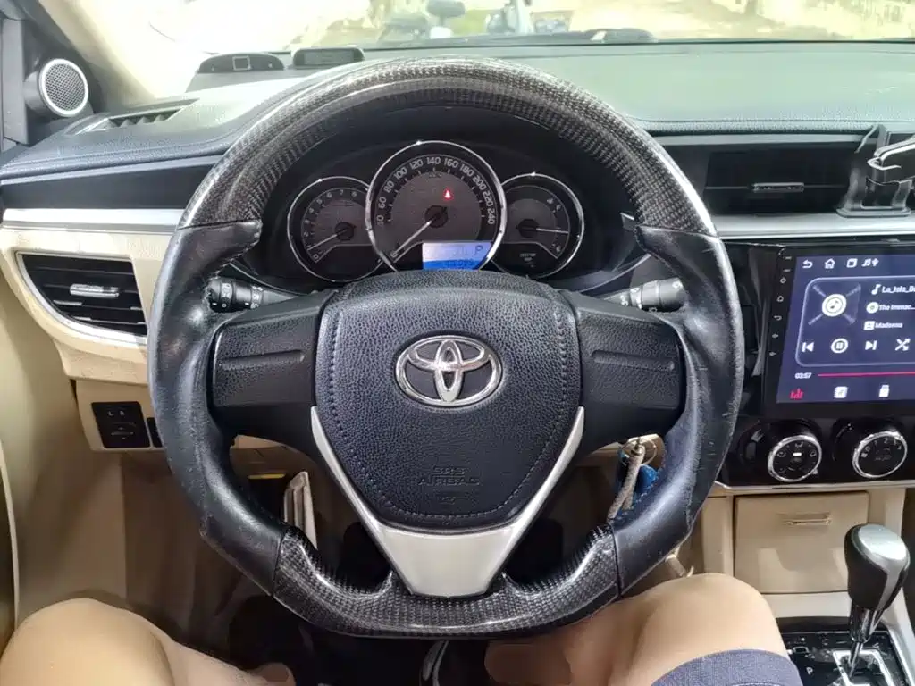 Toyota Corolla 2017 — фото 11