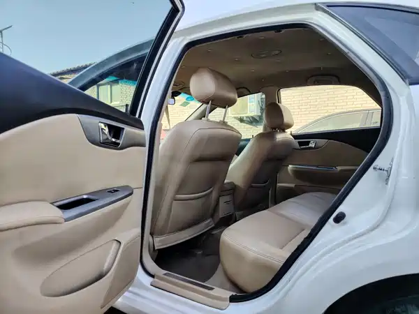 Buick Excelle 2013