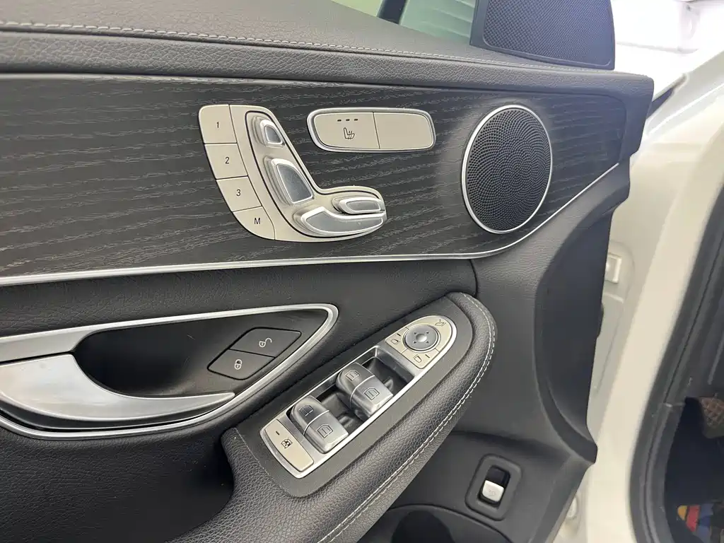 Mercedes-Benz C-Class 2021 — фото 15