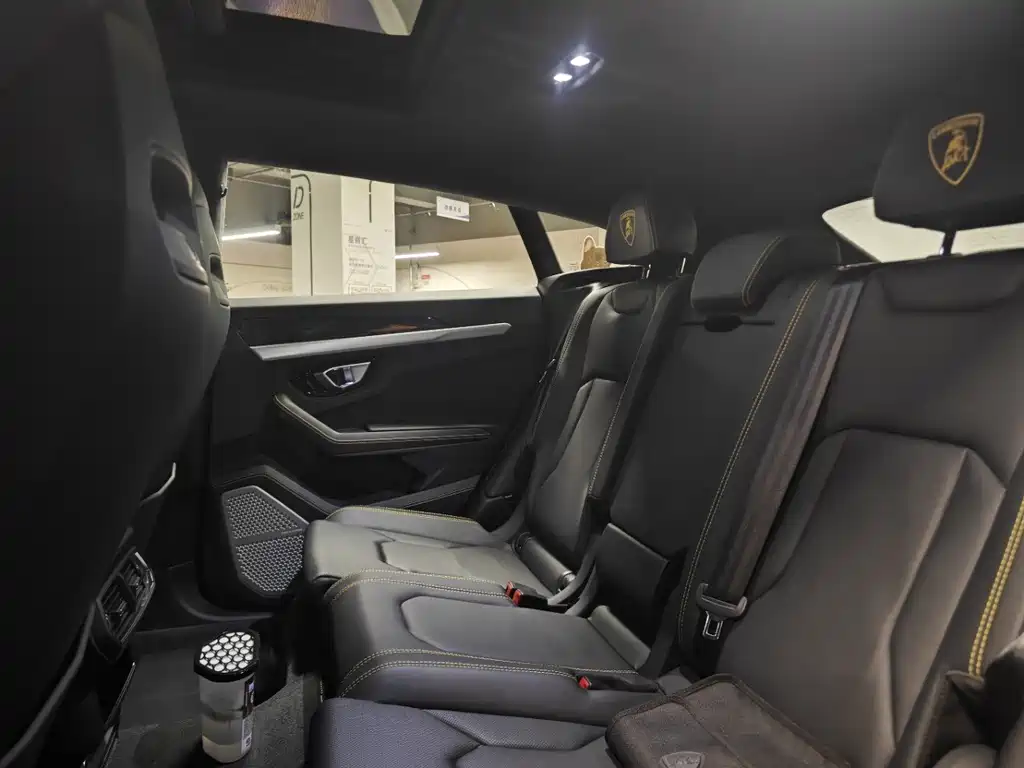 Lamborghini Urus 2022