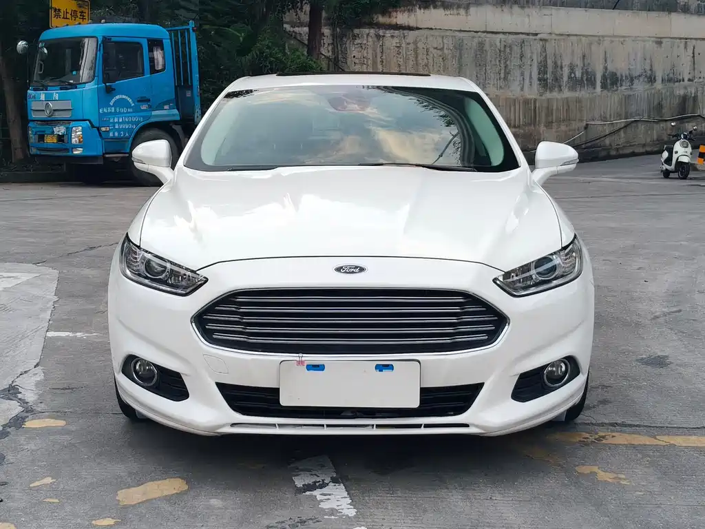 Ford Mondeo 2015 — фото 2