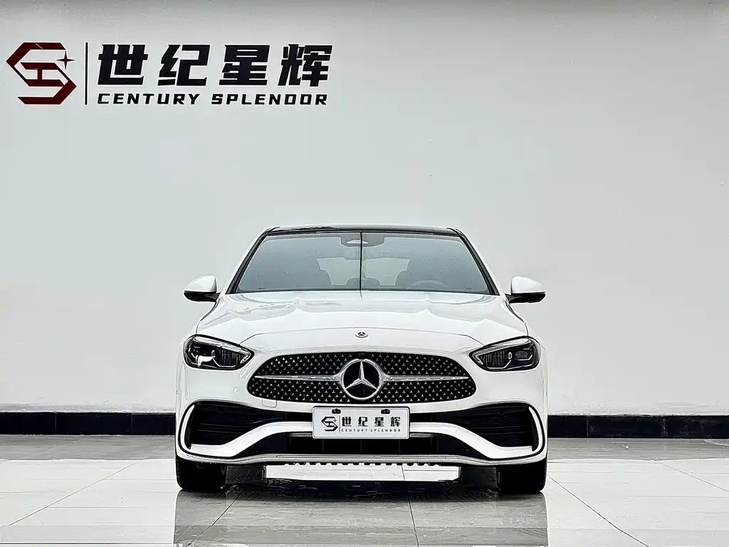 Mercedes-Benz C-Class 2024 — фото 3
