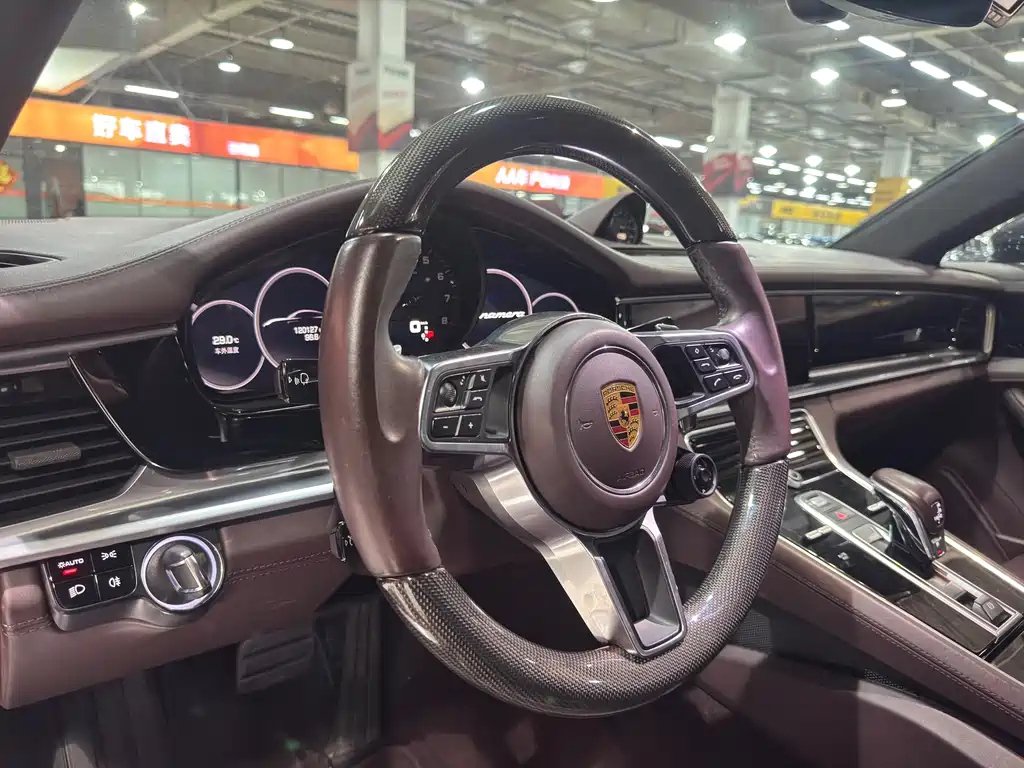 Porsche Panamera 2019 — фото 12