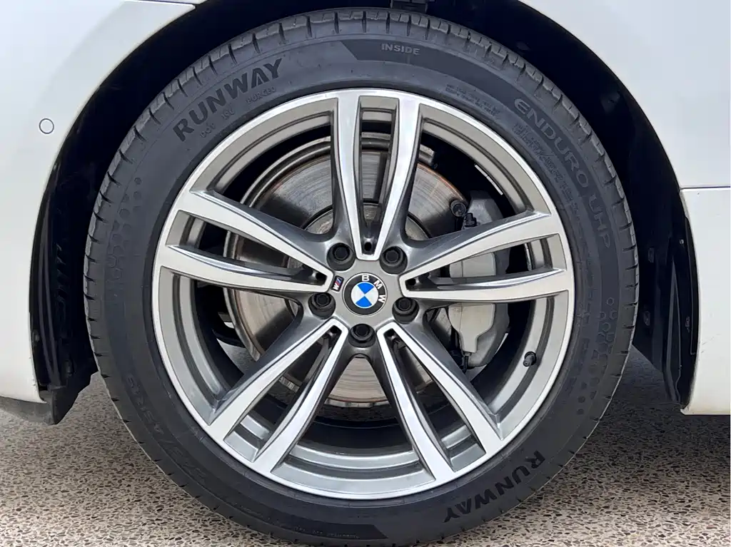 BMW 6 Series GT 2019 — фото 14
