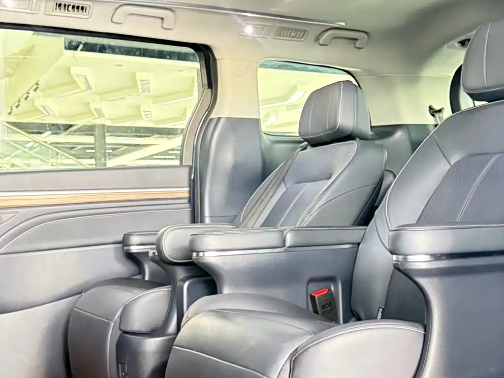 GAC Motor Trumpchi M8 2022 — фото 7