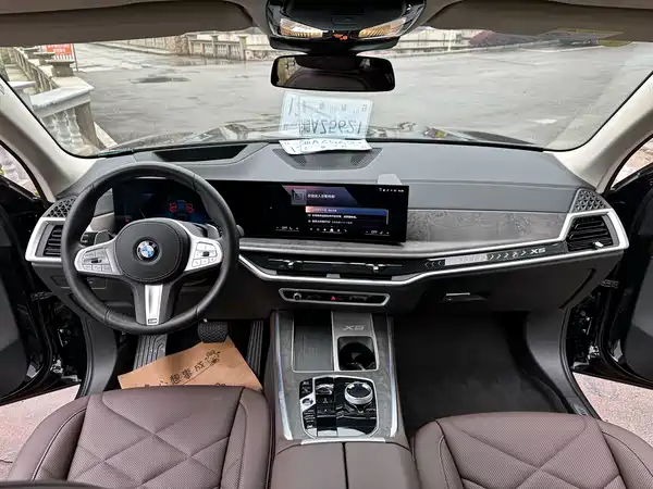 BMW X5 2025