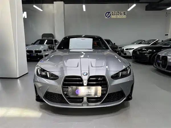 BMW M4 2025