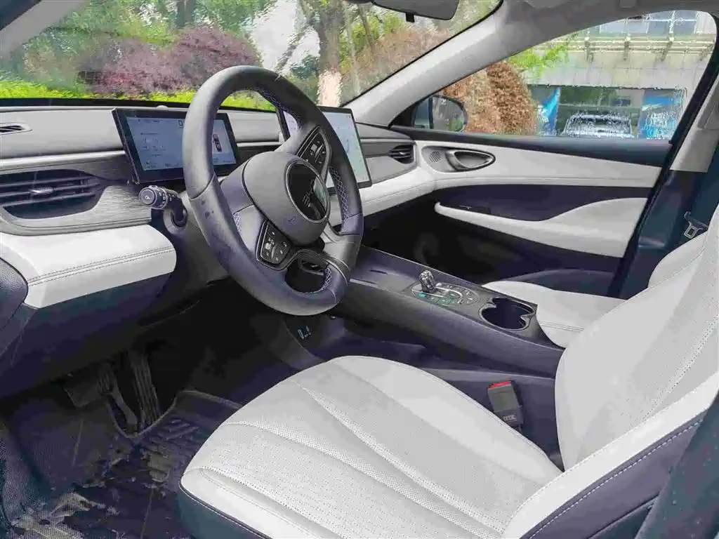 BYD Seal 05 DM-i 2025 — фото 9