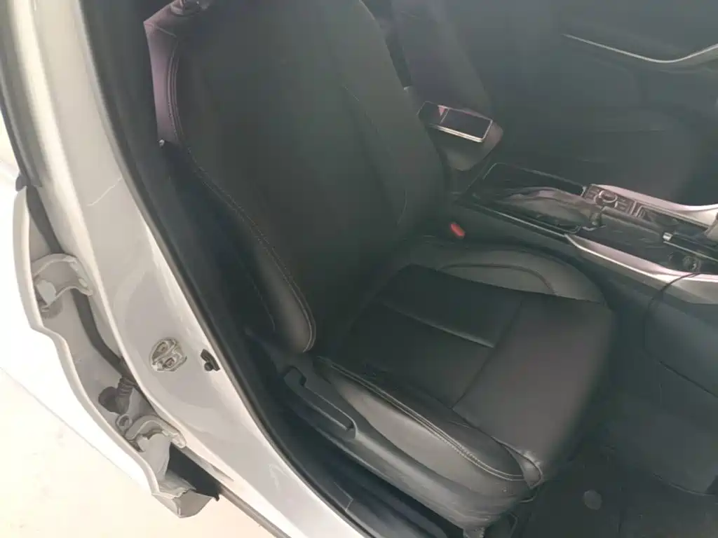 Mitsubishi Eclipse Cross 2019 — фото 25