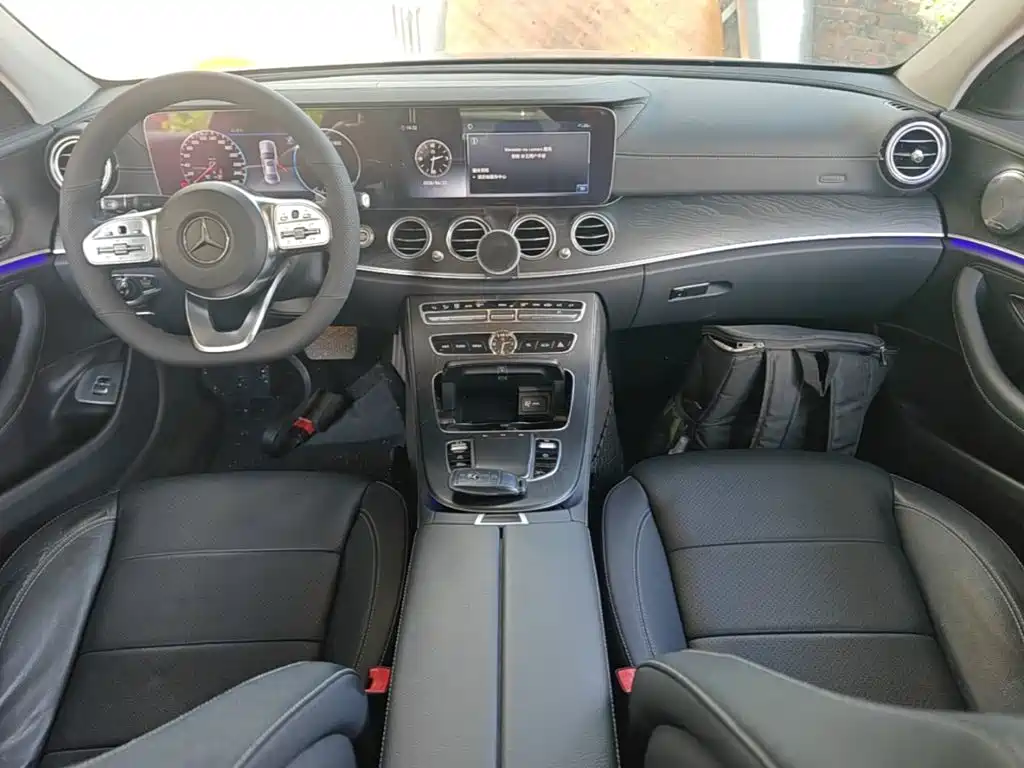 Mercedes-Benz E-Class 2019 — фото 10