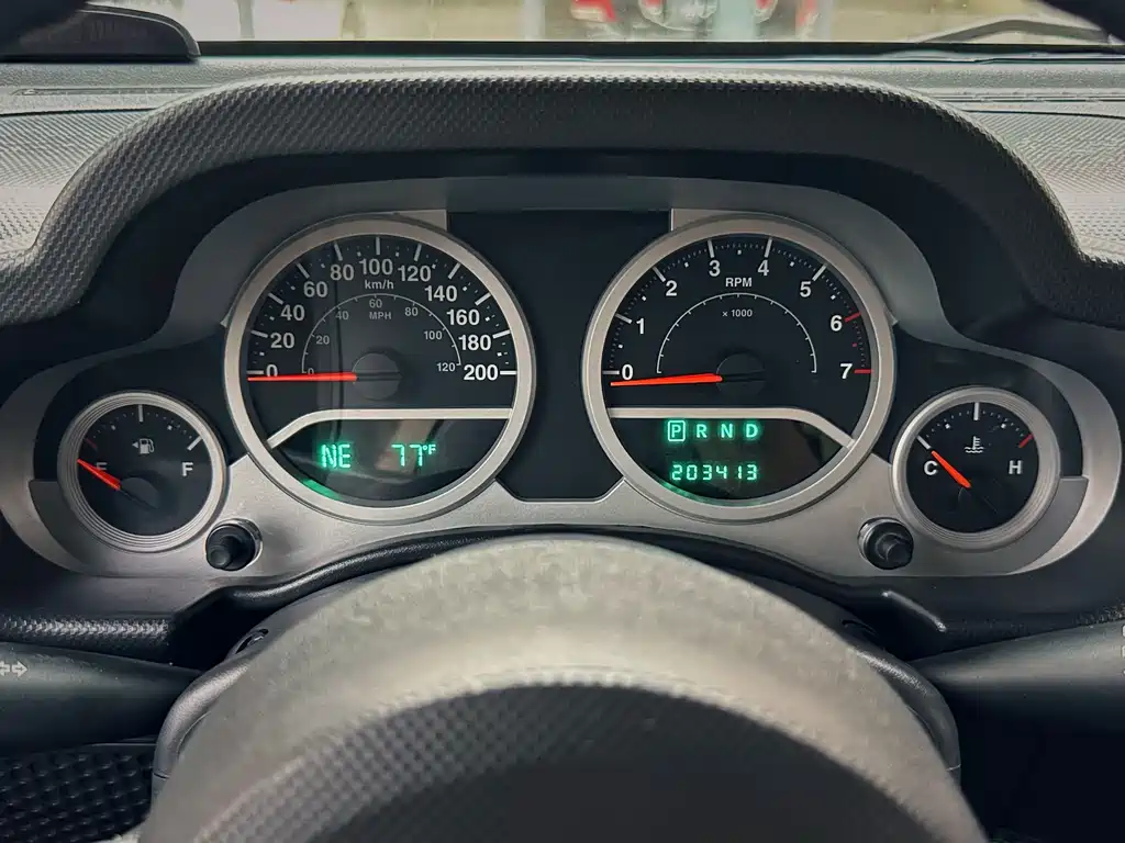 Jeep Wrangler 2008 — фото 25