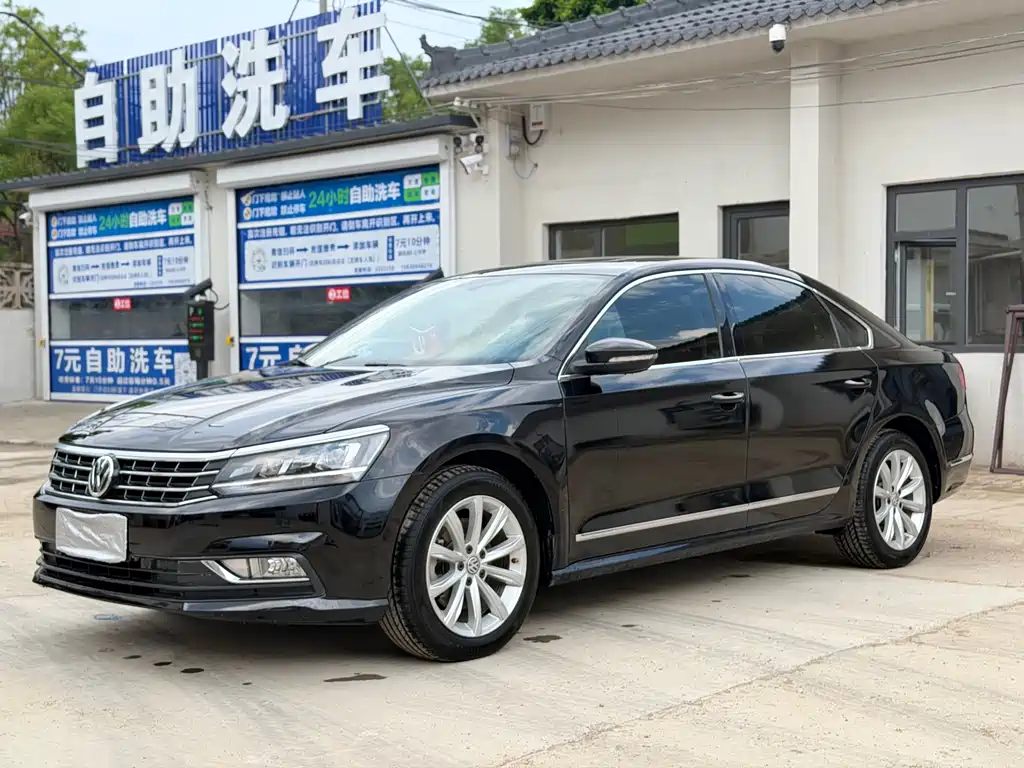 Volkswagen Passat 2017 — фото 1