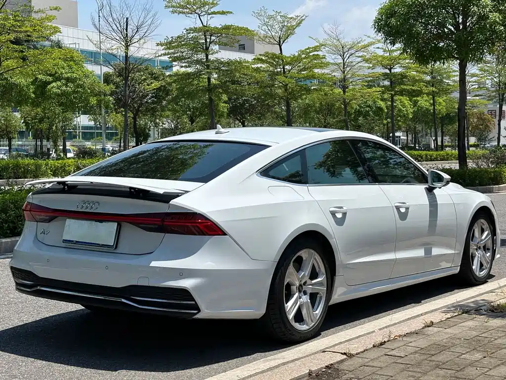 Audi A7 2021 — фото 13