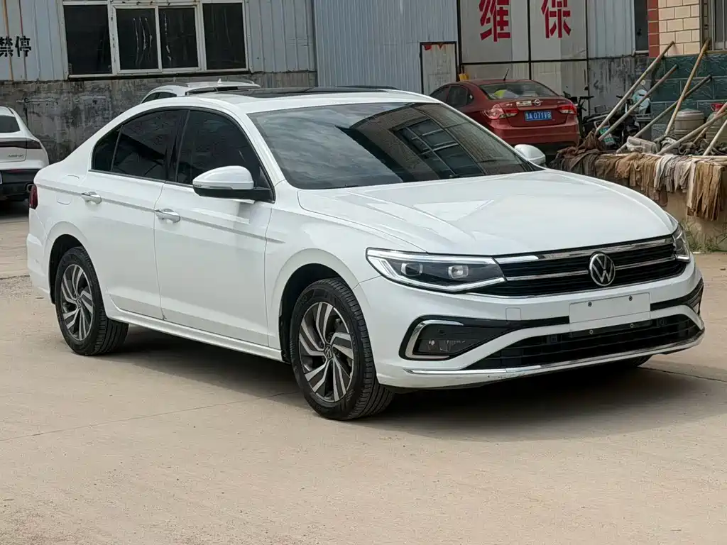 Volkswagen Bora 2023