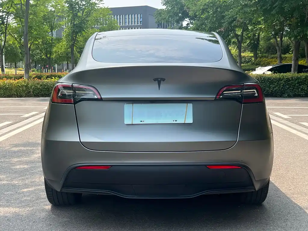 Tesla Model Y 2023 — фото 5