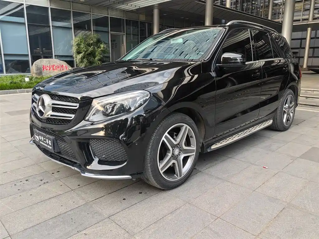 Mercedes-Benz GLE 2016 — фото 1