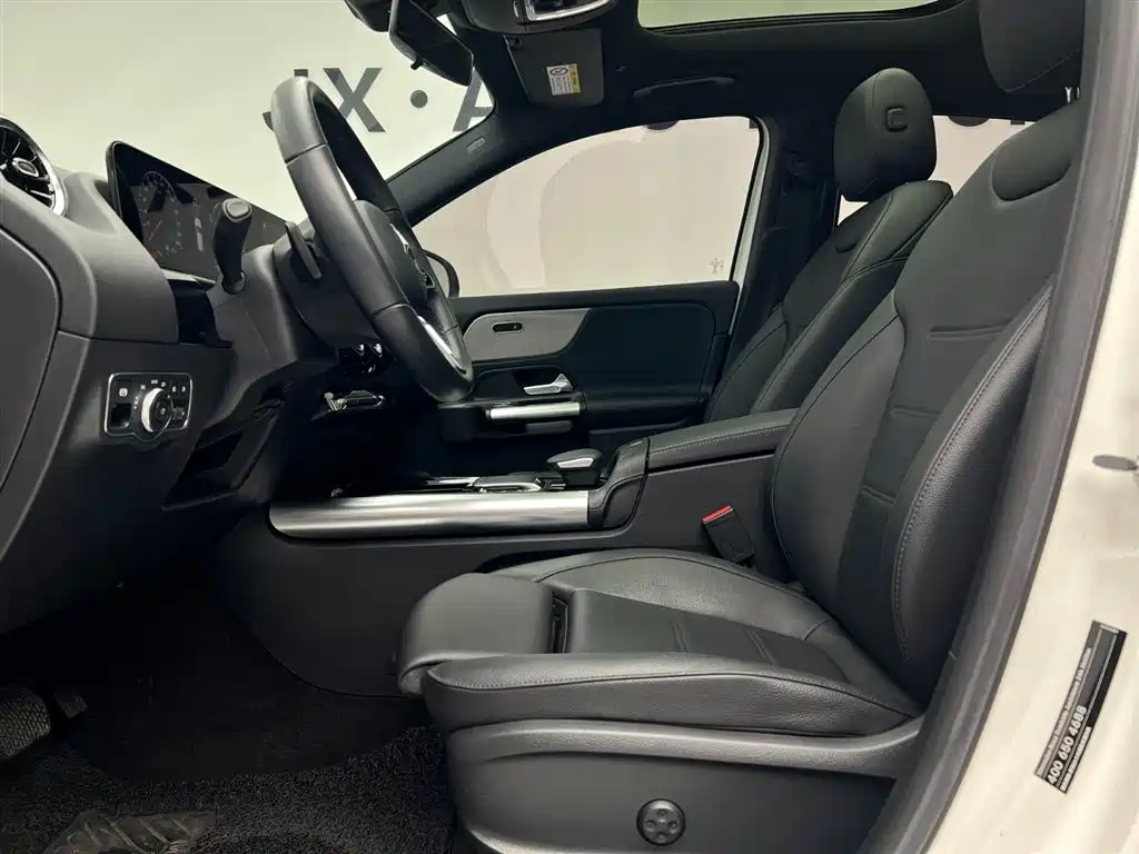 Mercedes-Benz GLA 2021 — фото 17
