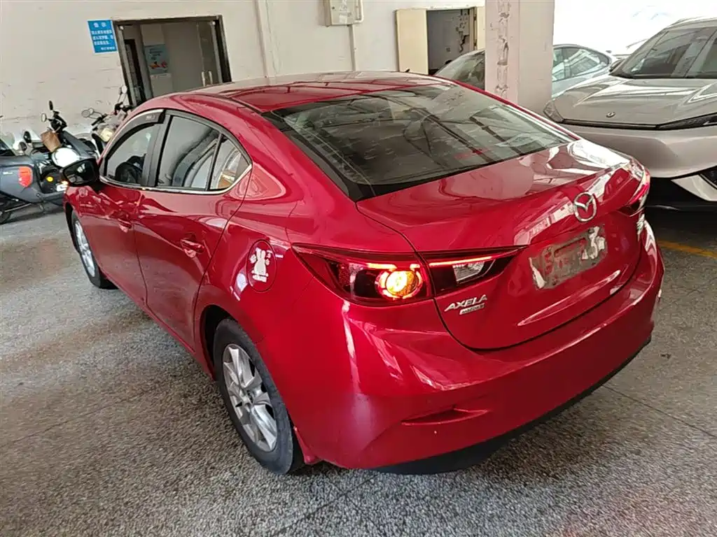 Mazda 3 Axela 2017 — фото 5