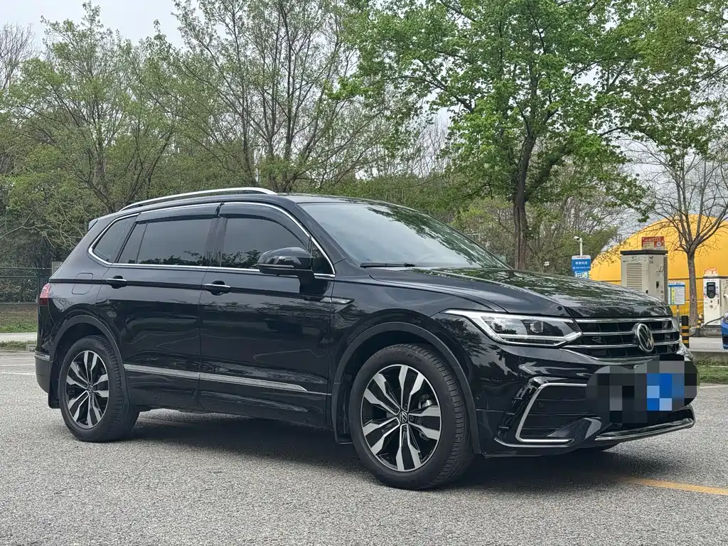 Volkswagen Tiguan L 2022
