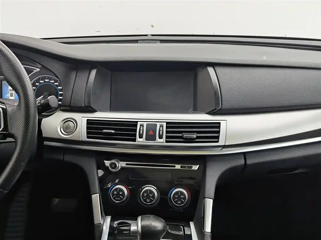 Haval H7 2017 — фото 12
