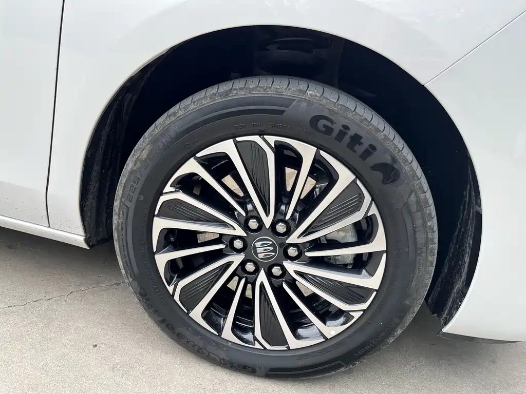 Buick GL8 Hybrid 2025 — фото 22