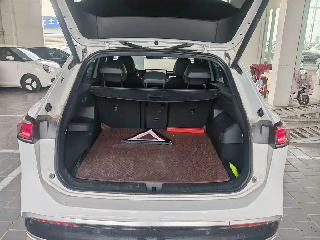 Volkswagen Tiguan L 2025 — фото 13