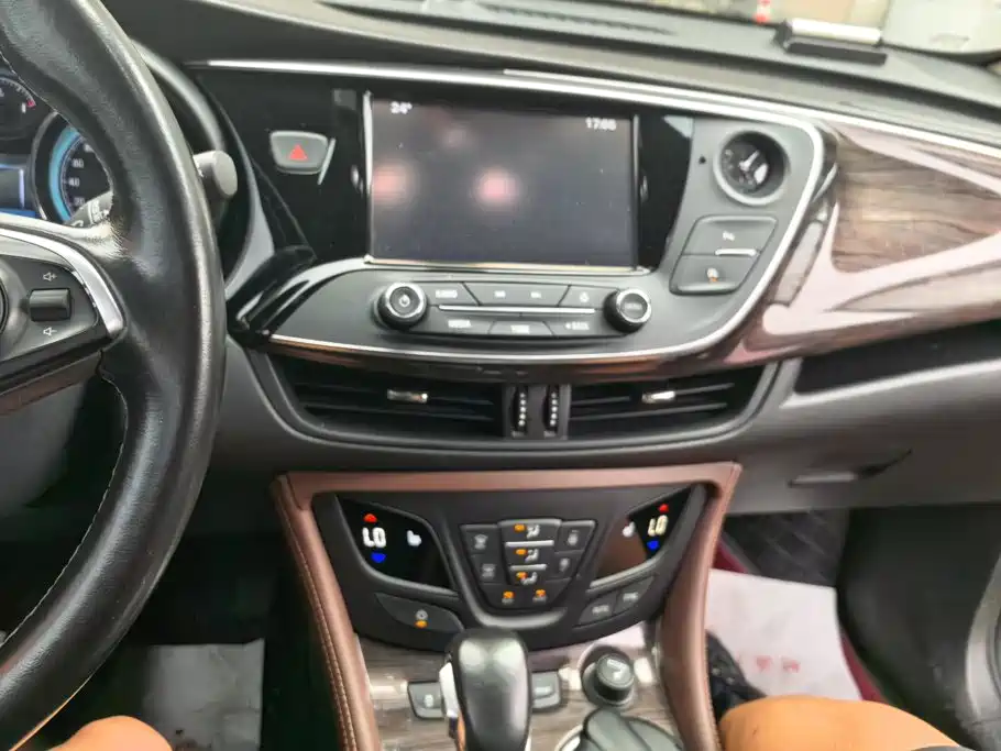 Buick Envision Plus 2017 — фото 13