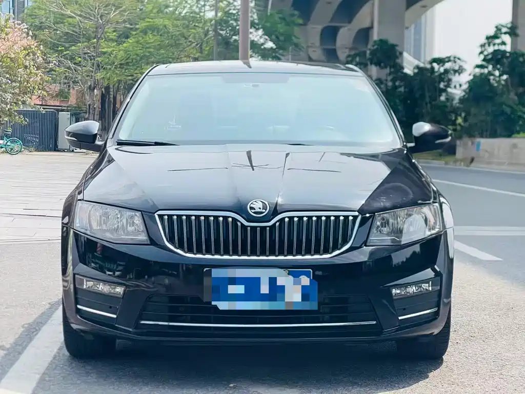 Skoda Octavia 2016 — фото 3