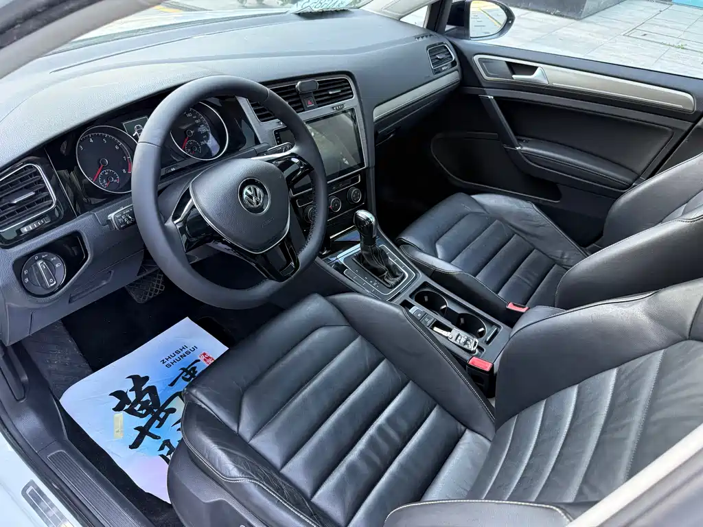 Volkswagen Golf 2016