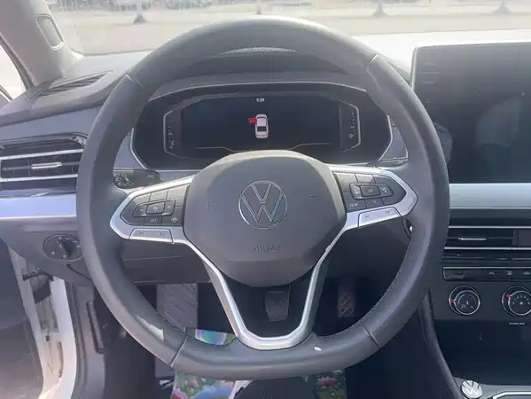 Volkswagen Lavida 2024