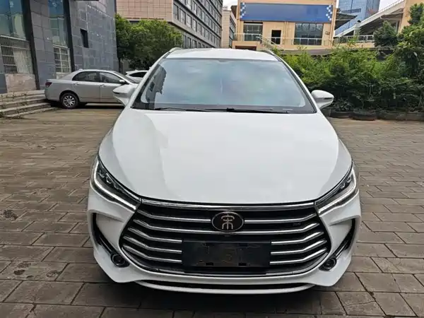 BYD Song MAX 2017