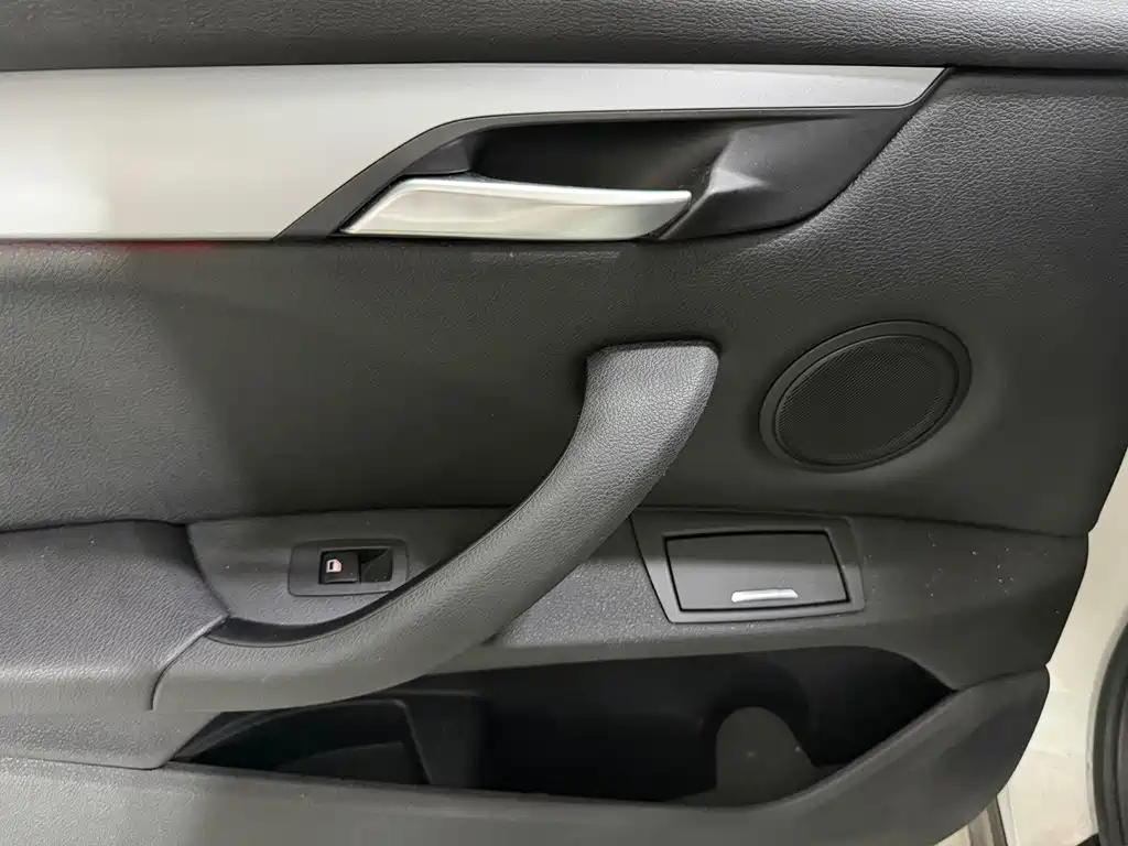 BMW X1 2018 — фото 16