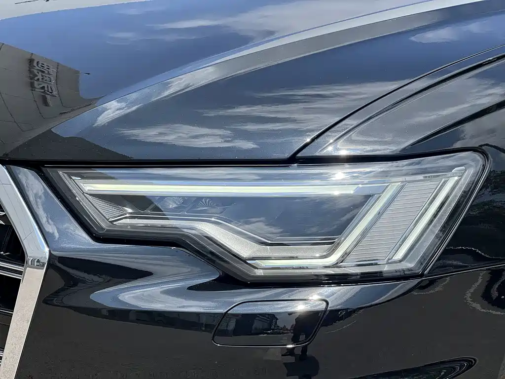 Audi A6L 2025 — фото 13