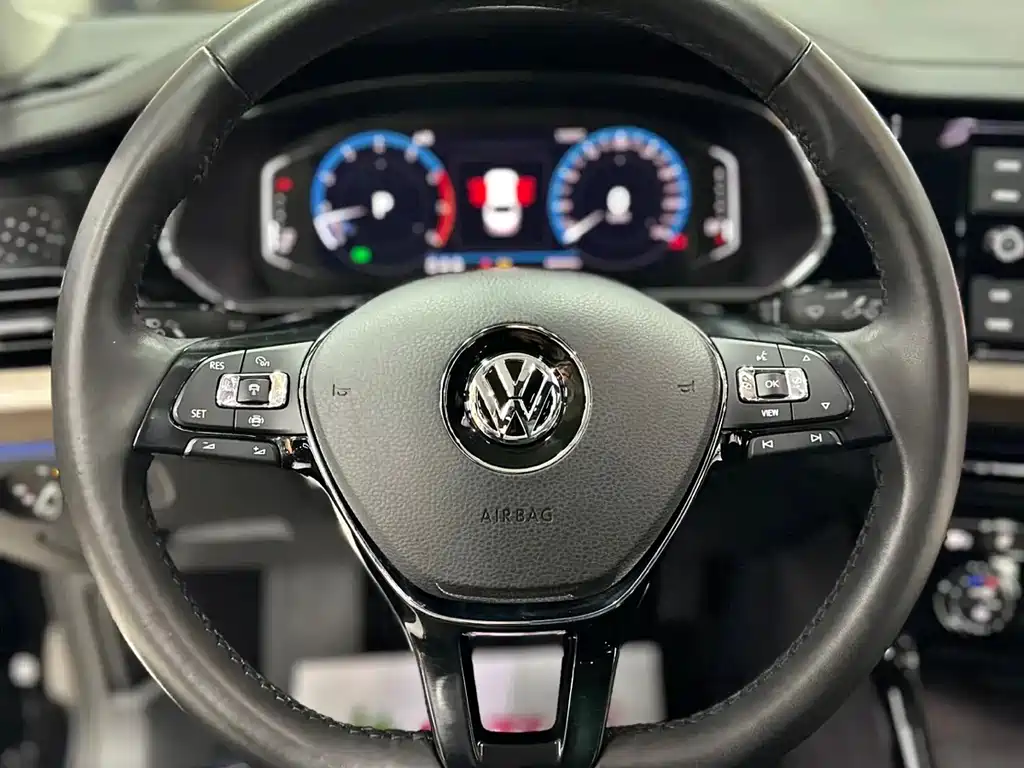 Volkswagen Passat 2020 — фото 15