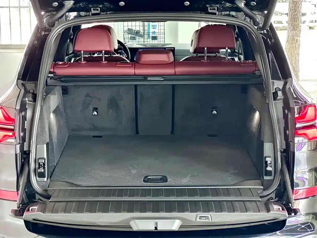 BMW X5 2025 — фото 12
