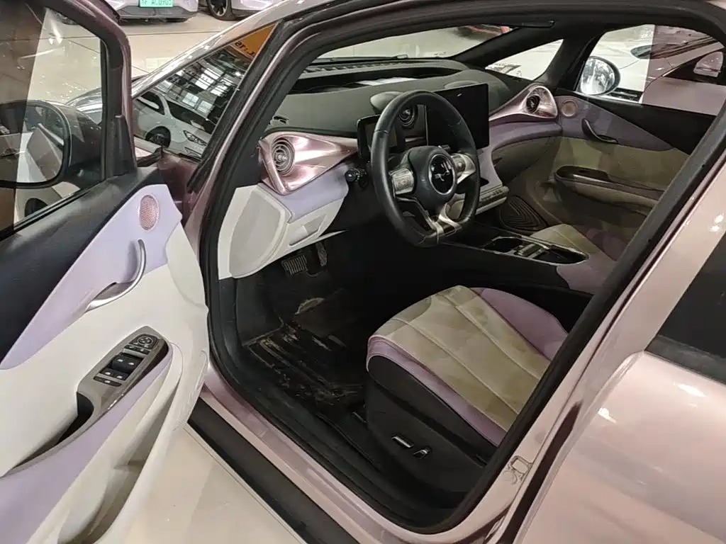 BYD Dolphin 2022 — фото 16