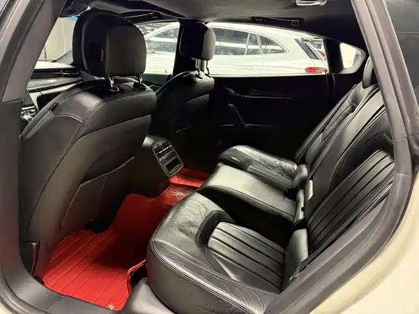 Maserati Quattroporte 2014