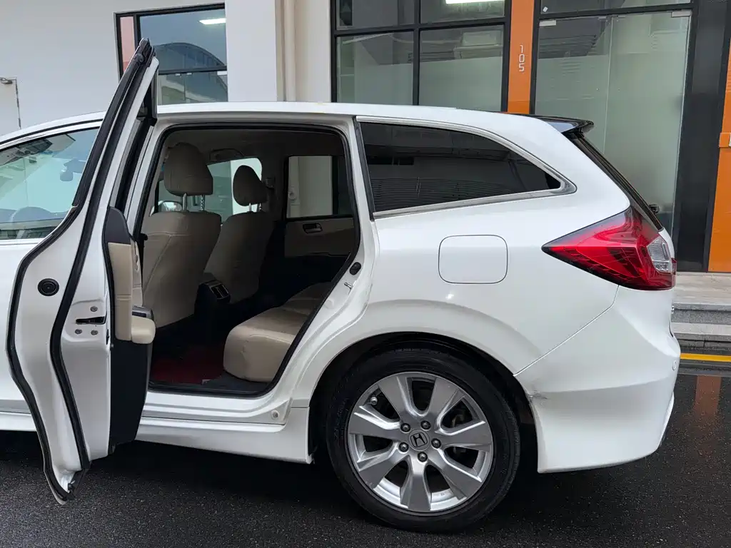Honda Jade 2014 — фото 17