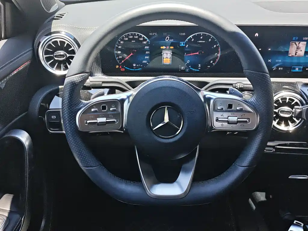 Mercedes-Benz A-Class 2022 — фото 8
