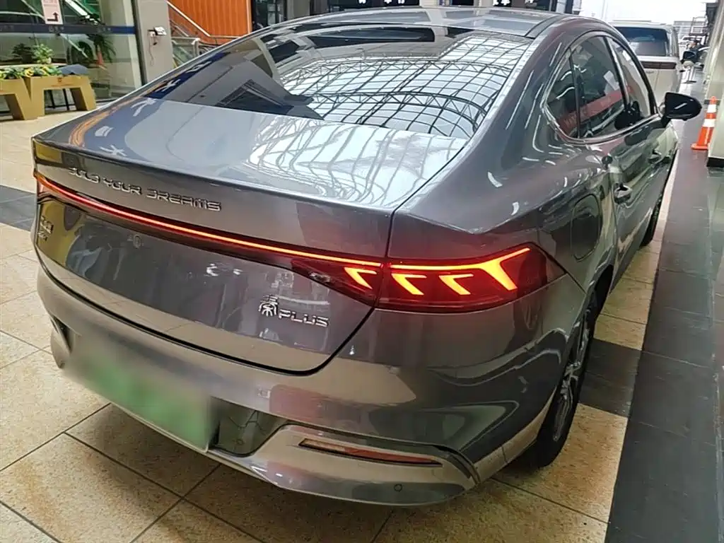 BYD Qin PLUS 2022 — фото 7