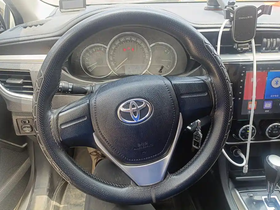 Toyota Corolla 2016 — фото 15