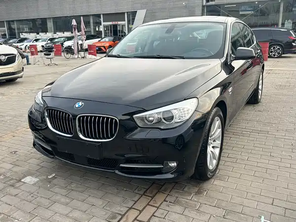 BMW 5 Series GT 2011