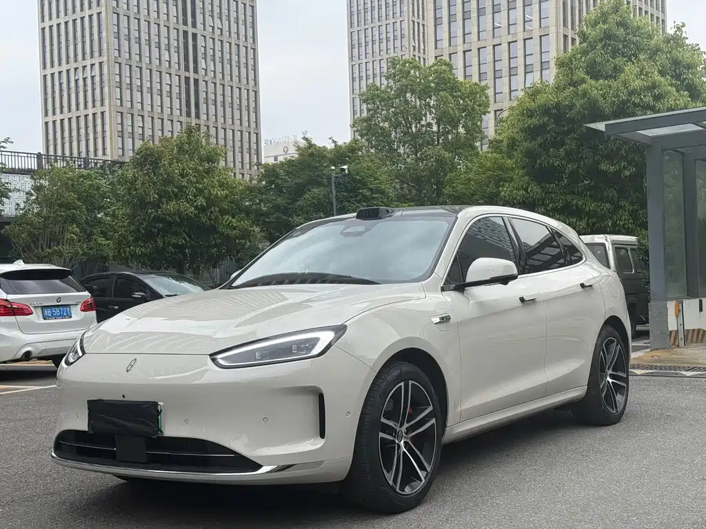 AITO M5 2025