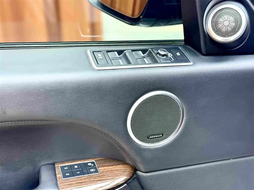 Land Rover Range Rover 2016 — фото 15