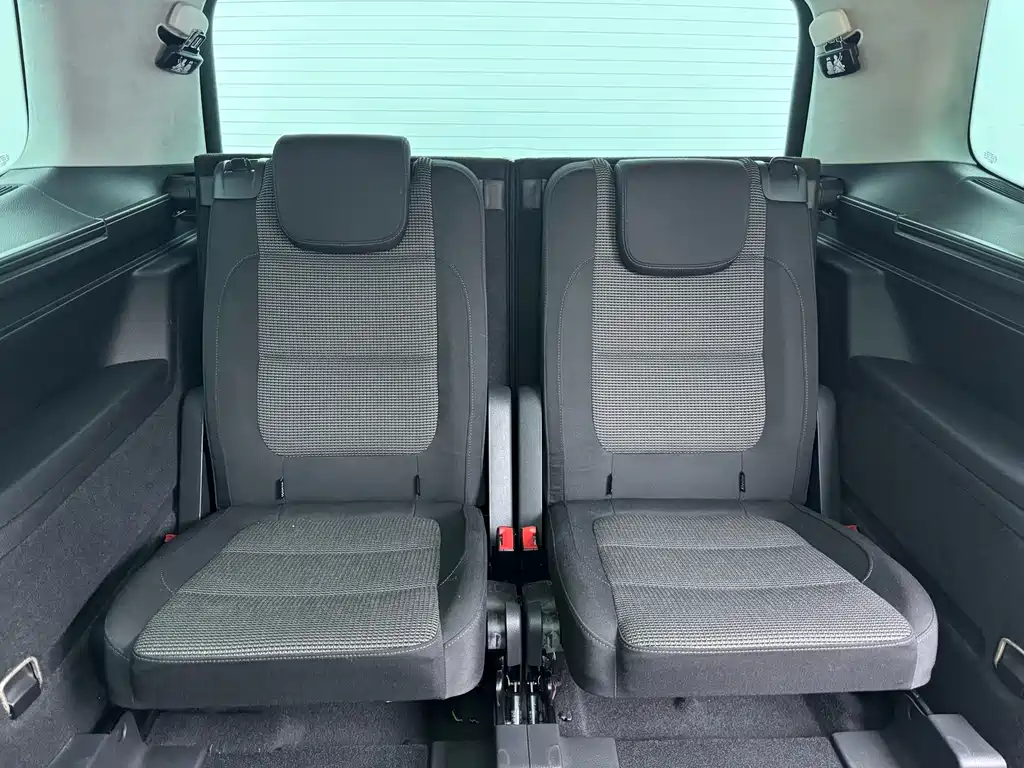 Volkswagen Sharan 2015 — фото 13